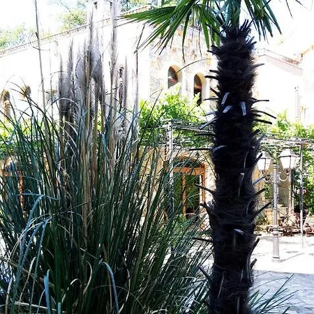 Kalia, Sunny Apartment *