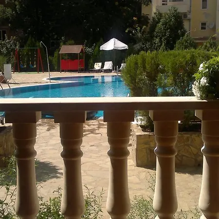 Kalia, Sunny Slăntjev Brjag