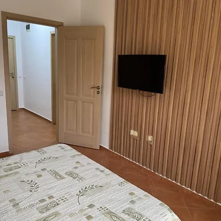 Kalia, Sunny Slăntjev Brjag